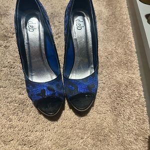 DEB heels